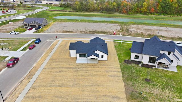 507 Caribou Crossing, Auburn, IN 46706