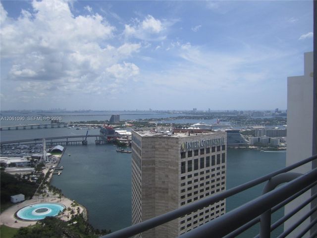 325 S Biscayne Blvd 4316, Miami, FL 33131