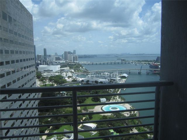 325 S Biscayne Blvd 4316, Miami, FL 33131