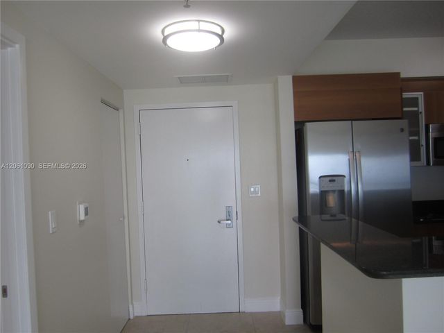 325 S Biscayne Blvd 4316, Miami, FL 33131