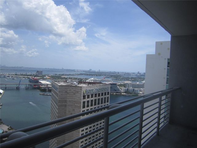 325 S Biscayne Blvd 4316, Miami, FL 33131