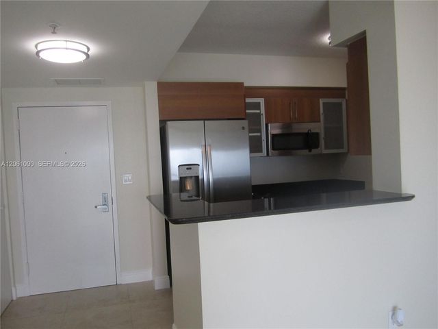 325 S Biscayne Blvd 4316, Miami, FL 33131