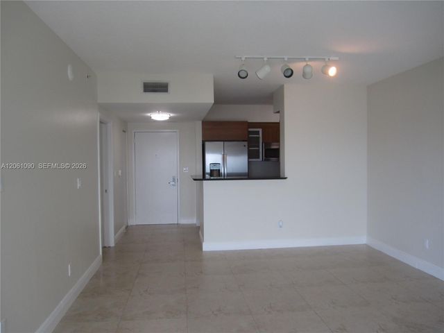 325 S Biscayne Blvd 4316, Miami, FL 33131