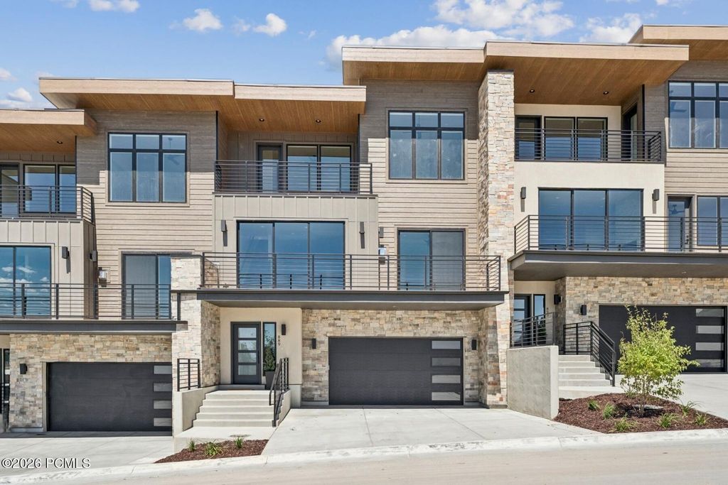 889 E Grizzly Draw Court 77, Hideout, UT 84036