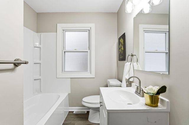 5808 46th Avenue N, Crystal, MN 55417