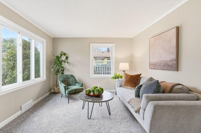 5808 46th Avenue N, Crystal, MN 55417