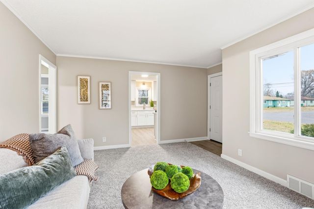 5808 46th Avenue N, Crystal, MN 55417