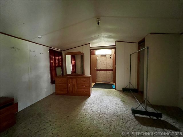9998 Ray Avenue, Kingston, OK 73439