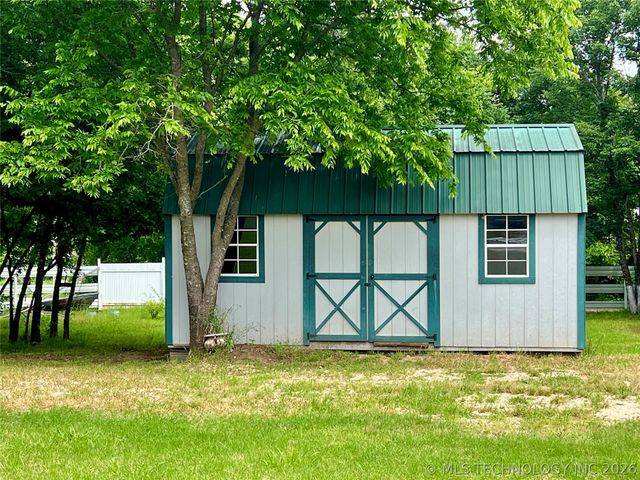 9998 Ray Avenue, Kingston, OK 73439