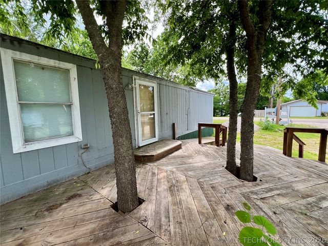 9998 Ray Avenue, Kingston, OK 73439