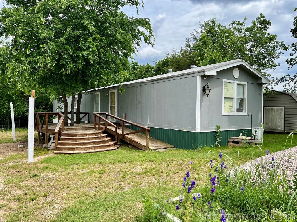 9998 Ray Avenue, Kingston, OK 73439