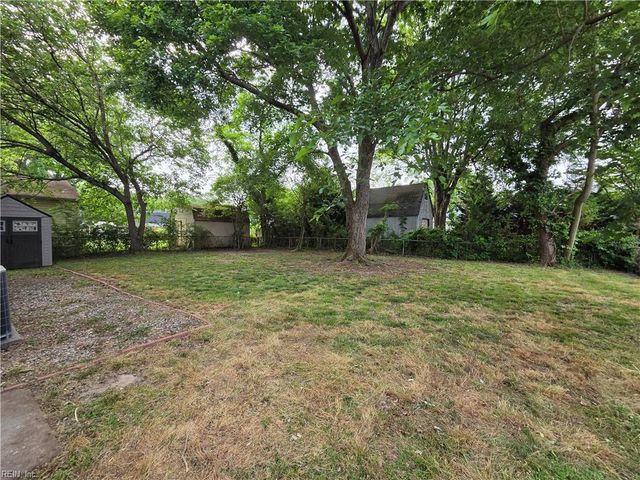 274 Exeter RD, Newport News, VA 23602