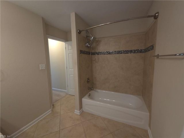 274 Exeter RD, Newport News, VA 23602