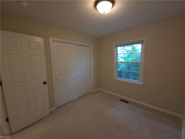 274 Exeter RD, Newport News, VA 23602