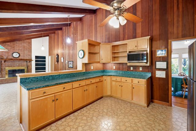 1272 Standish Way, Lexington, KY 40504