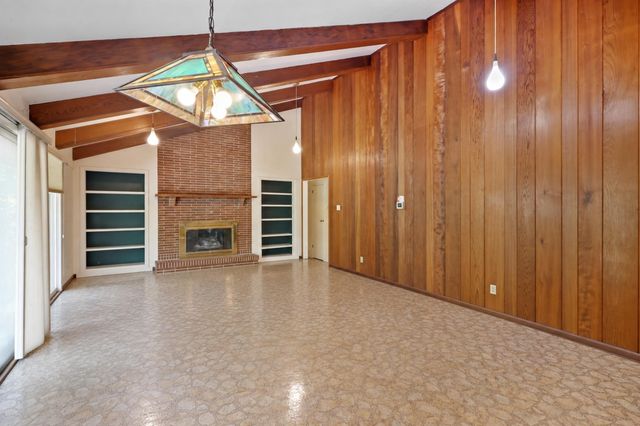 1272 Standish Way, Lexington, KY 40504