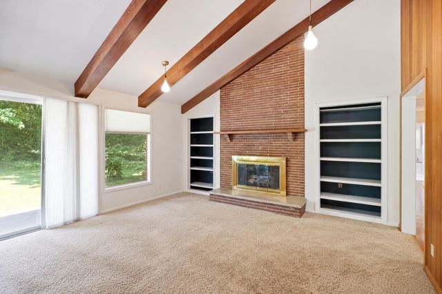 1272 Standish Way, Lexington, KY 40504
