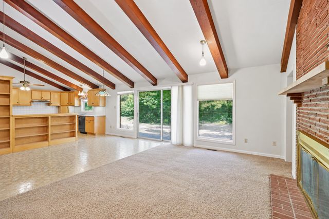 1272 Standish Way, Lexington, KY 40504