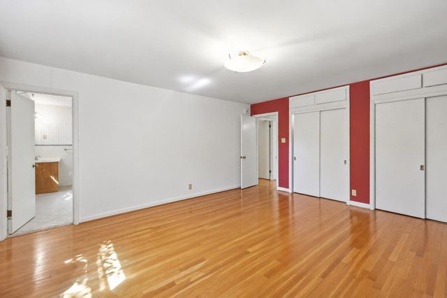 1272 Standish Way, Lexington, KY 40504