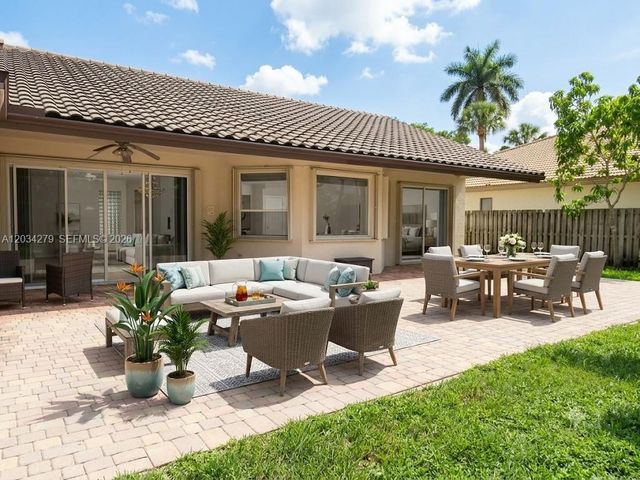10255 Guatemala Street, Cooper City, FL 33026