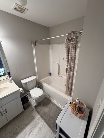 3632 Aurora Dr, Clarksville, TN 37040