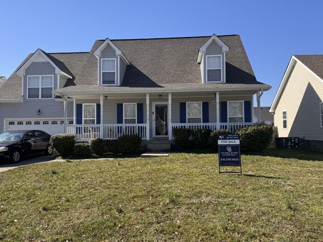 3632 Aurora Dr, Clarksville, TN 37040