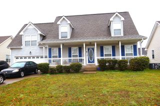 3632 Aurora Dr, Clarksville, TN 37040
