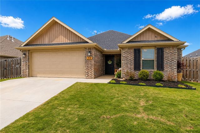 208 S Nightfall Avenue, Farmington, AR 72730