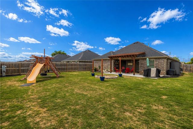 208 S Nightfall Avenue, Farmington, AR 72730
