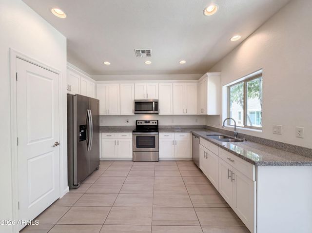 1826 W POLLACK Street, Phoenix, AZ 85041