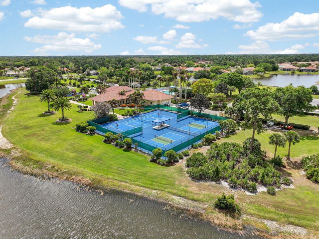 416 SW Horseshoe Bay, Port St. Lucie, FL 34986