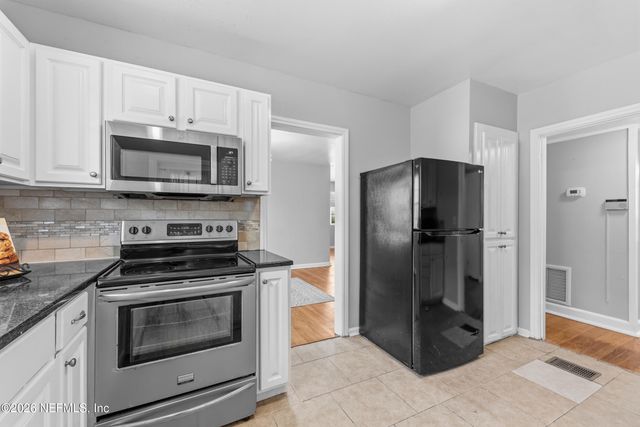 3116 BELDEN Circle, Jacksonville, FL 32207