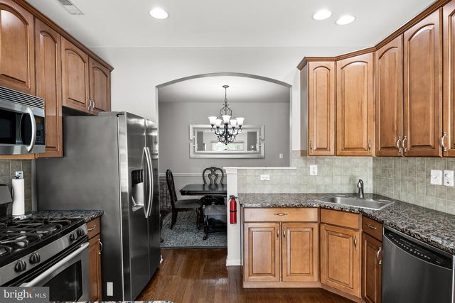 45 TUDOR CT, Marlton, NJ 08053