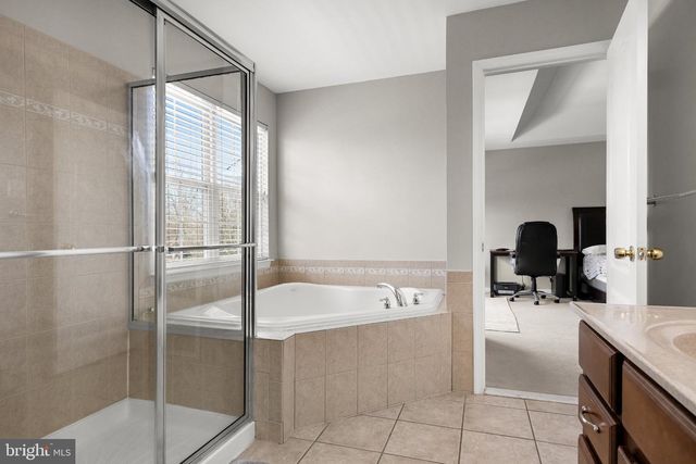 45 TUDOR CT, Marlton, NJ 08053