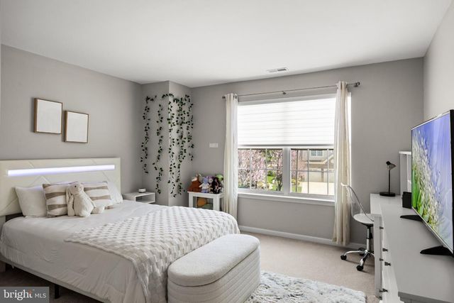 45 TUDOR CT, Marlton, NJ 08053