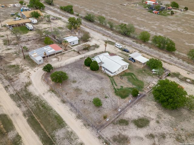 301 E County Road 678, Natalia, TX 78059