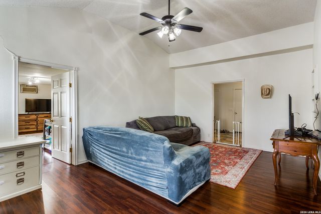 301 E County Road 678, Natalia, TX 78059