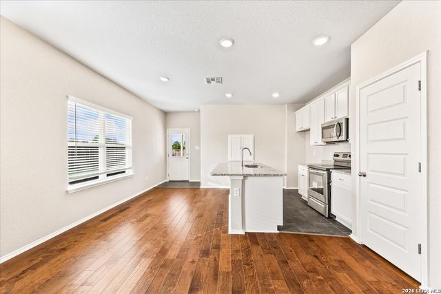 1053 FISHER WAY, New Braunfels, TX 78130