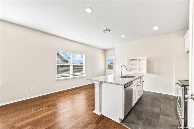 1053 FISHER WAY, New Braunfels, TX 78130