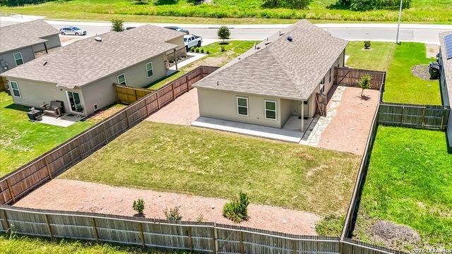 1053 FISHER WAY, New Braunfels, TX 78130