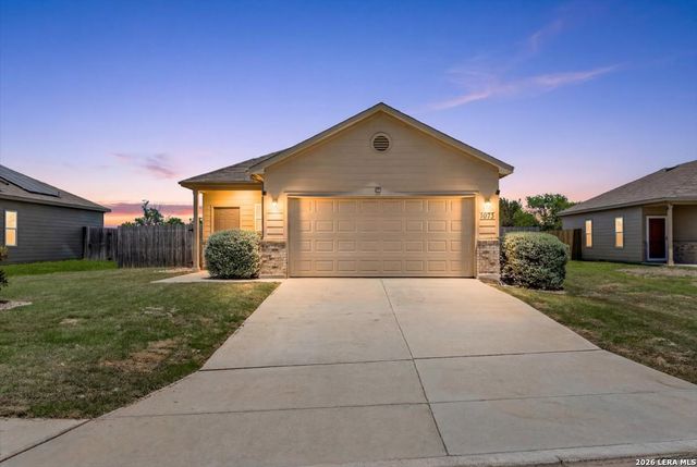 1053 FISHER WAY, New Braunfels, TX 78130