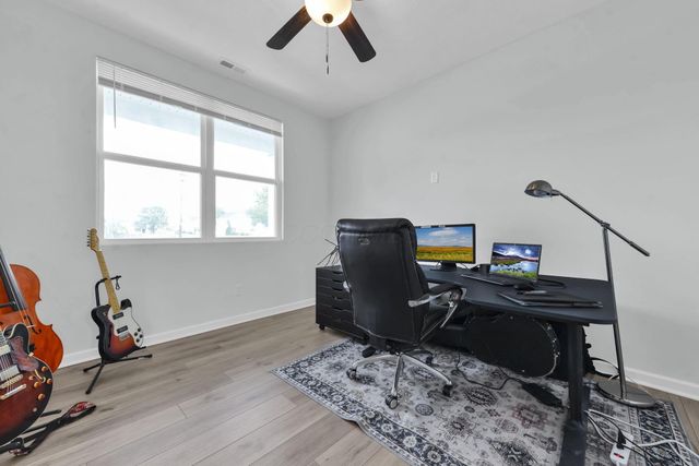 1138 Lake Forest Drive, Hebron, OH 43025