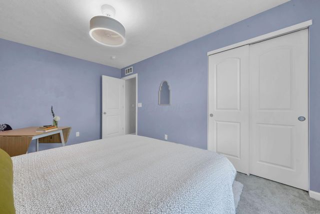 1138 Lake Forest Drive, Hebron, OH 43025