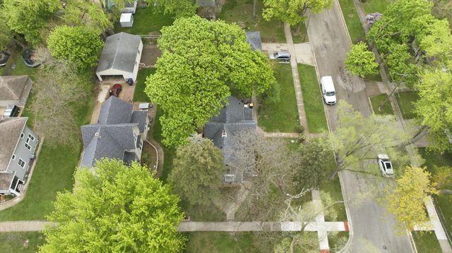 1003 Saint John Street, Elgin, IL 60120