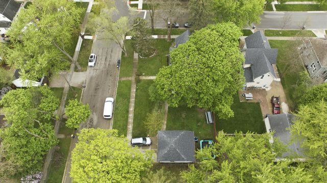 1003 Saint John Street, Elgin, IL 60120