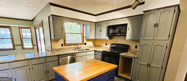 2713 Fieldstone Drive SE, Conyers, GA 30013