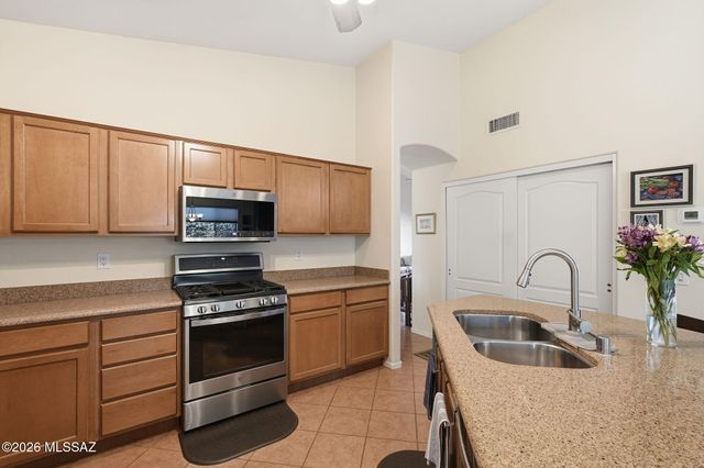 62788 E Flower Ridge Drive, Tucson, AZ 85739