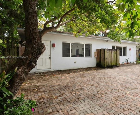 572 NE 67th St 5, Miami, FL 33138