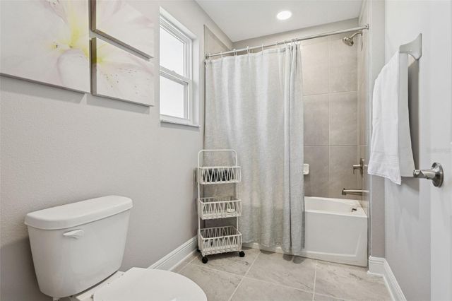 33287 SYCAMORE LEAF DRIVE, Wesley Chapel, FL 33545