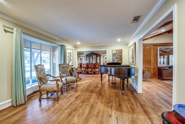 10626 Cox Lane, Dallas, TX 75229